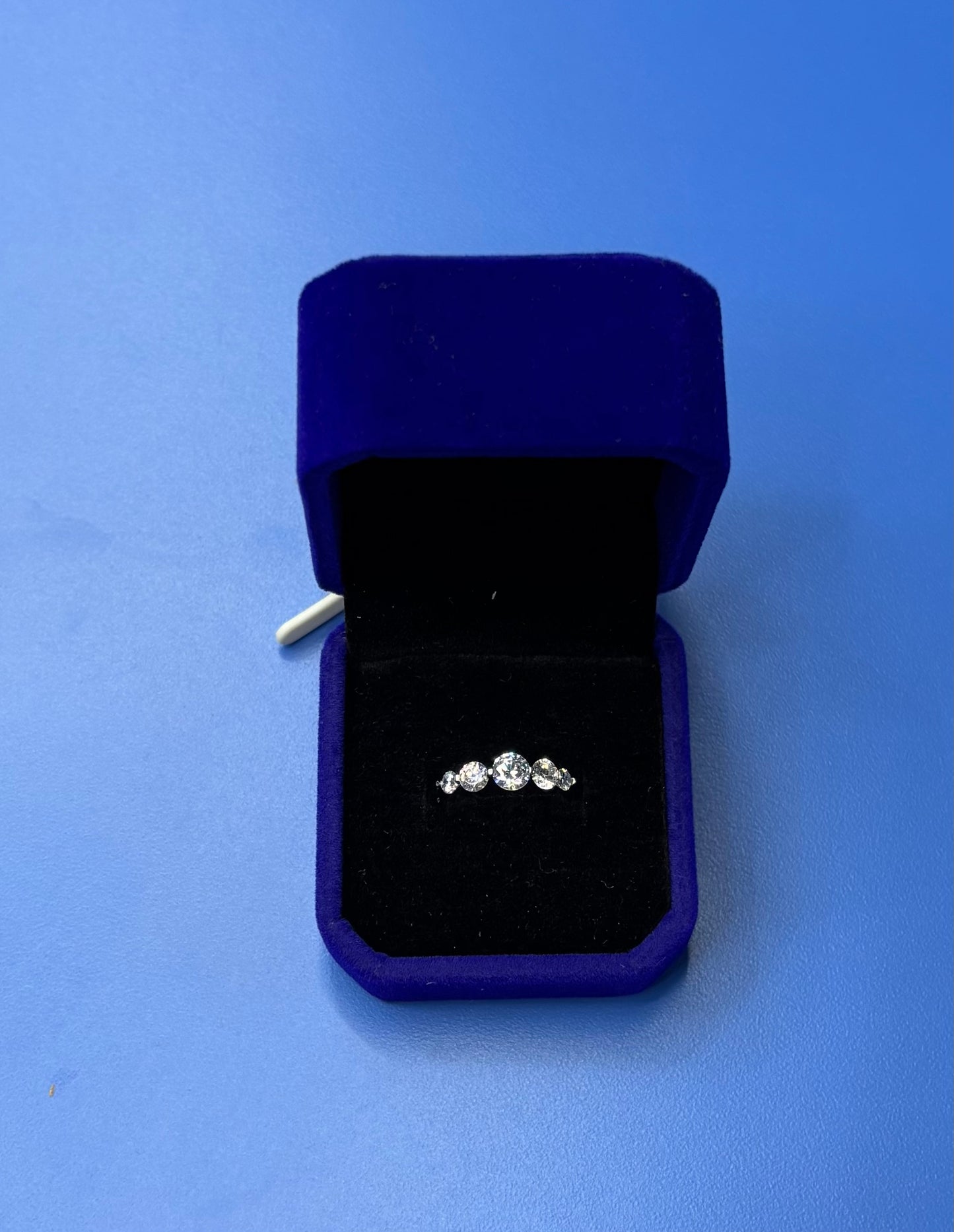 Sortija Graduating 7”