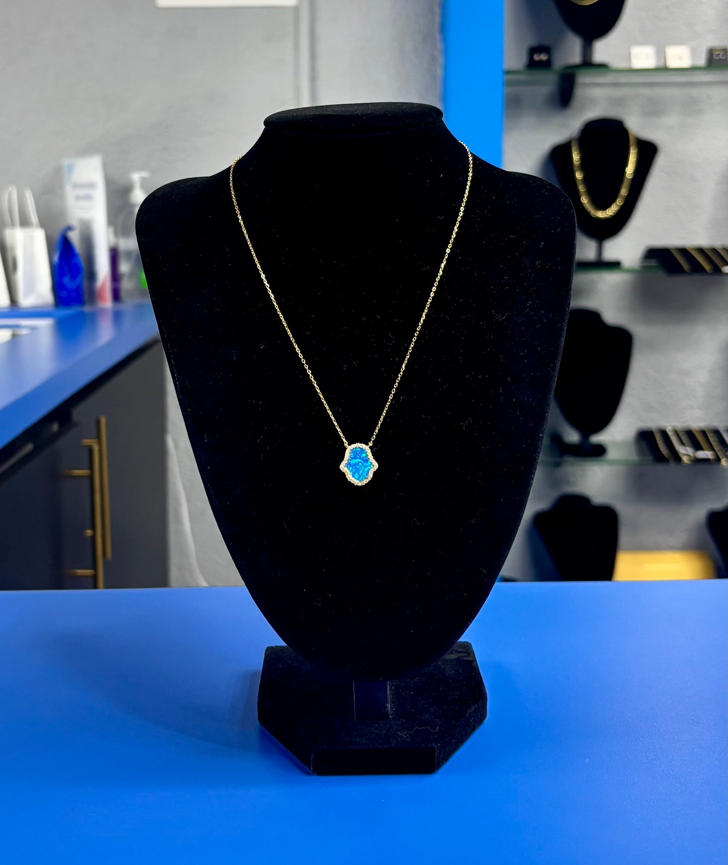 Cadena con Mano Hamsa