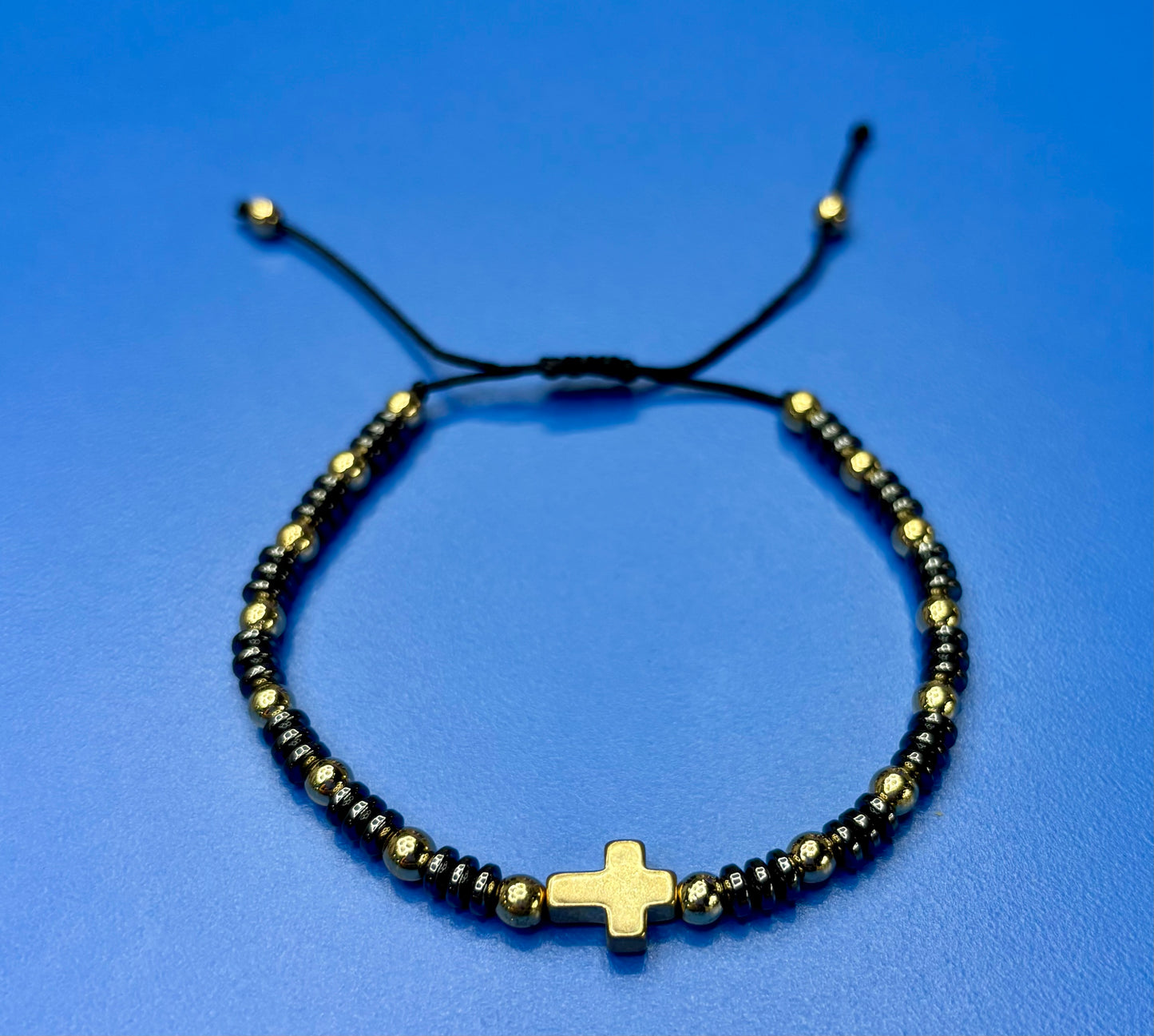 Pulsera Ajustable con Cruz