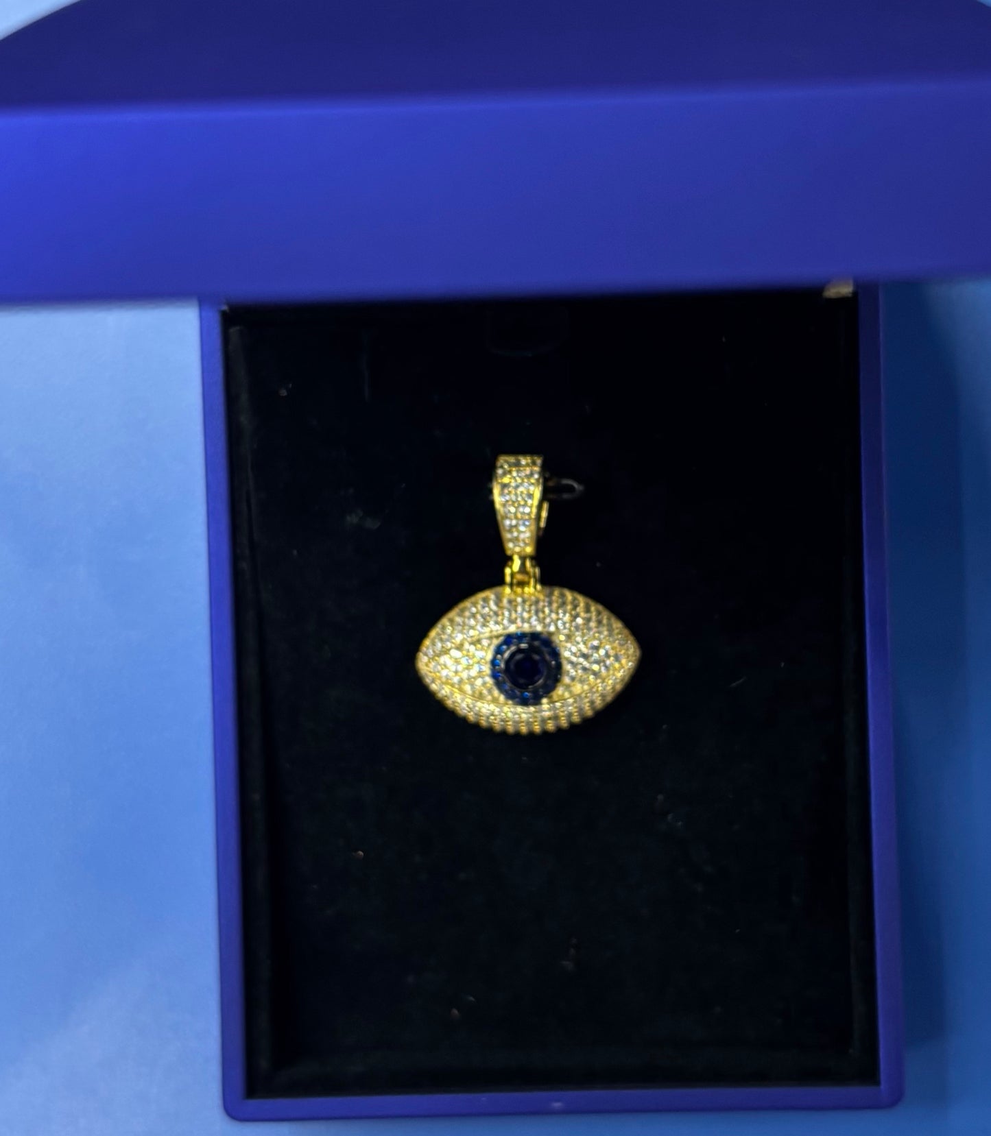 Pendant Ojo