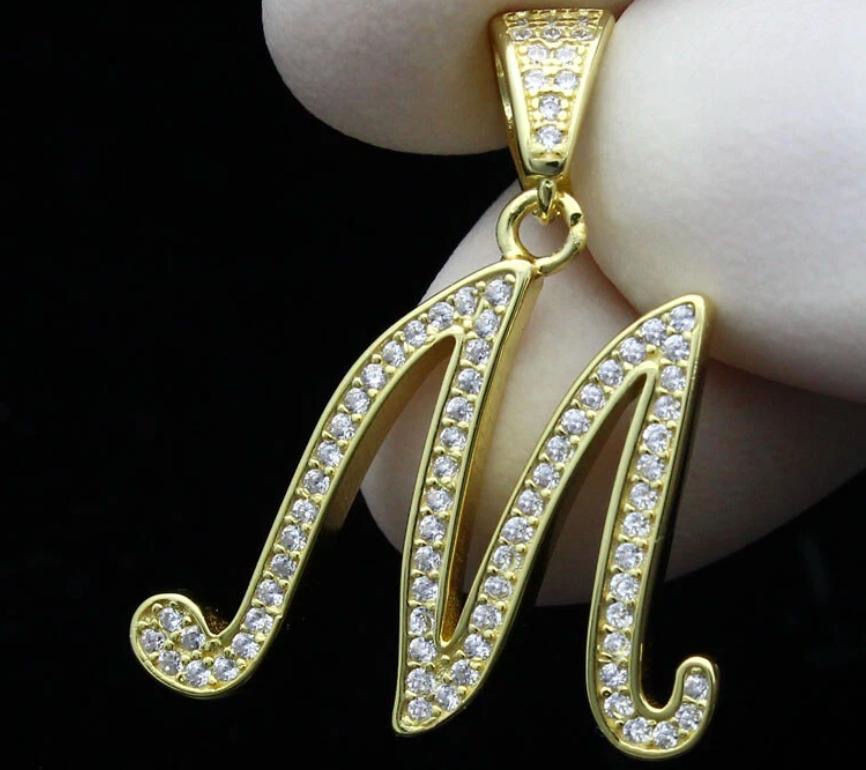 Inicial M